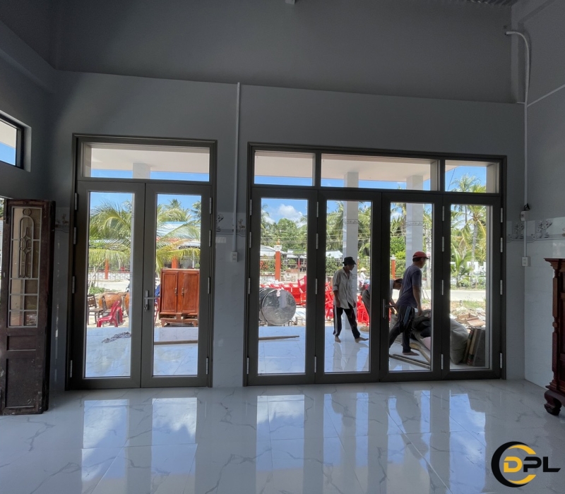 Nhôm Namsung cho khách Mỏ Cày Bắc