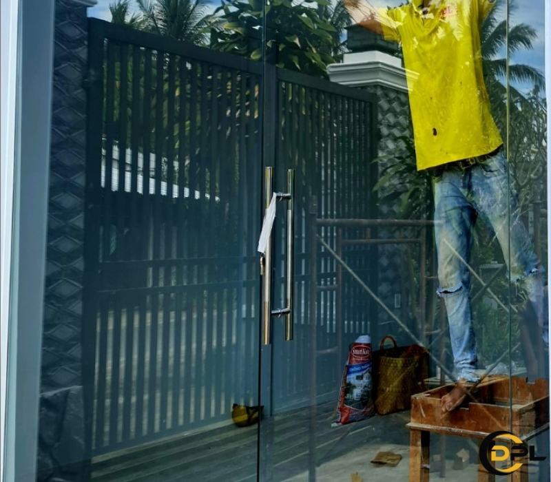 CỬA KÍNH CƯỜNG LỰC GIÁ RẺ BẾN TRE