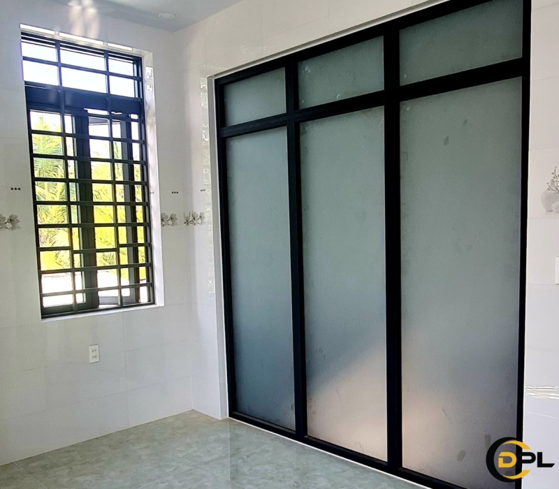 NHẬN LÀM CỬA GIÁ TỐT BẾN TRE