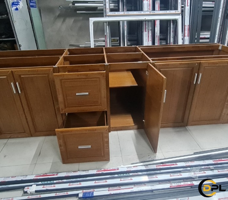 TỦ BẾP NHÔM GIẢ GỖ TẠI BẾN TRE