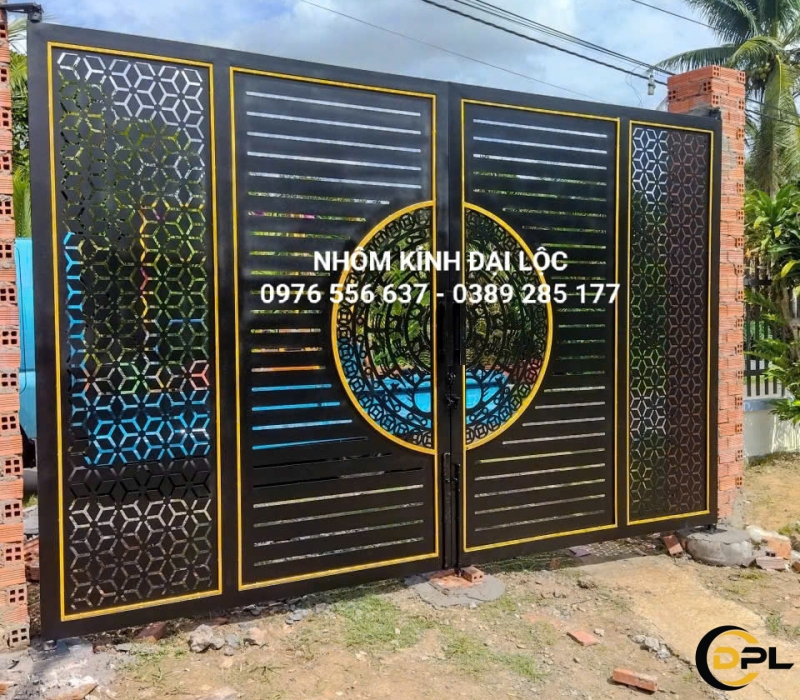 THI CÔNG CỬA CỔNG SẮT NGHỆ THUẬT BẾN TRE