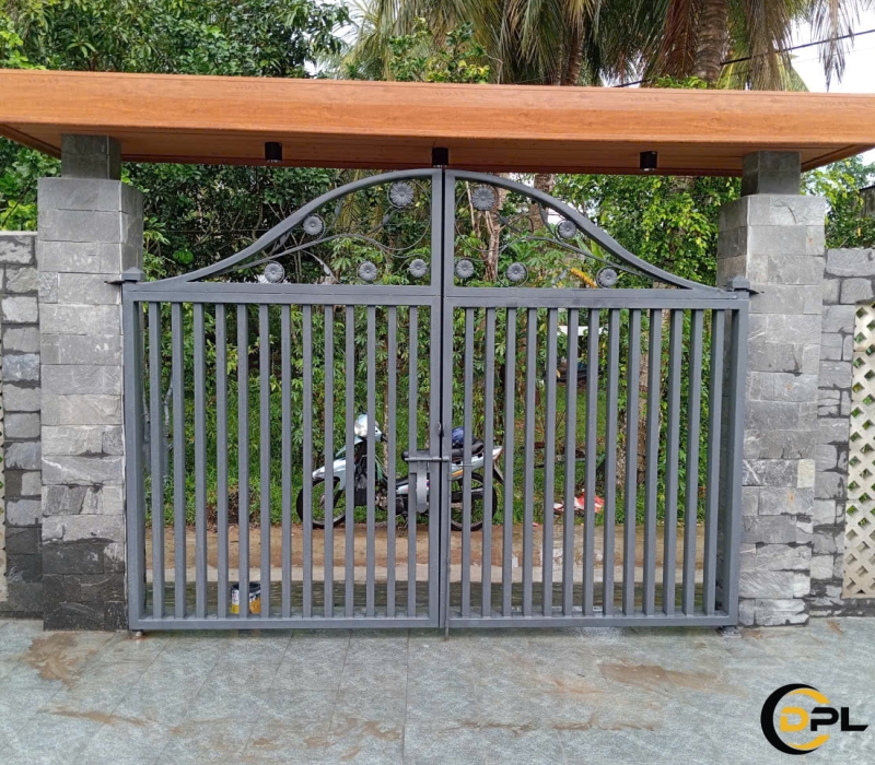THI CÔNG CỬA CỔNG SẮT NGHỆ THUẬT BẾN TRE